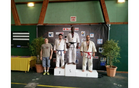Arthur Amonles en Or à l'Open 94 de Jujitsu combat
